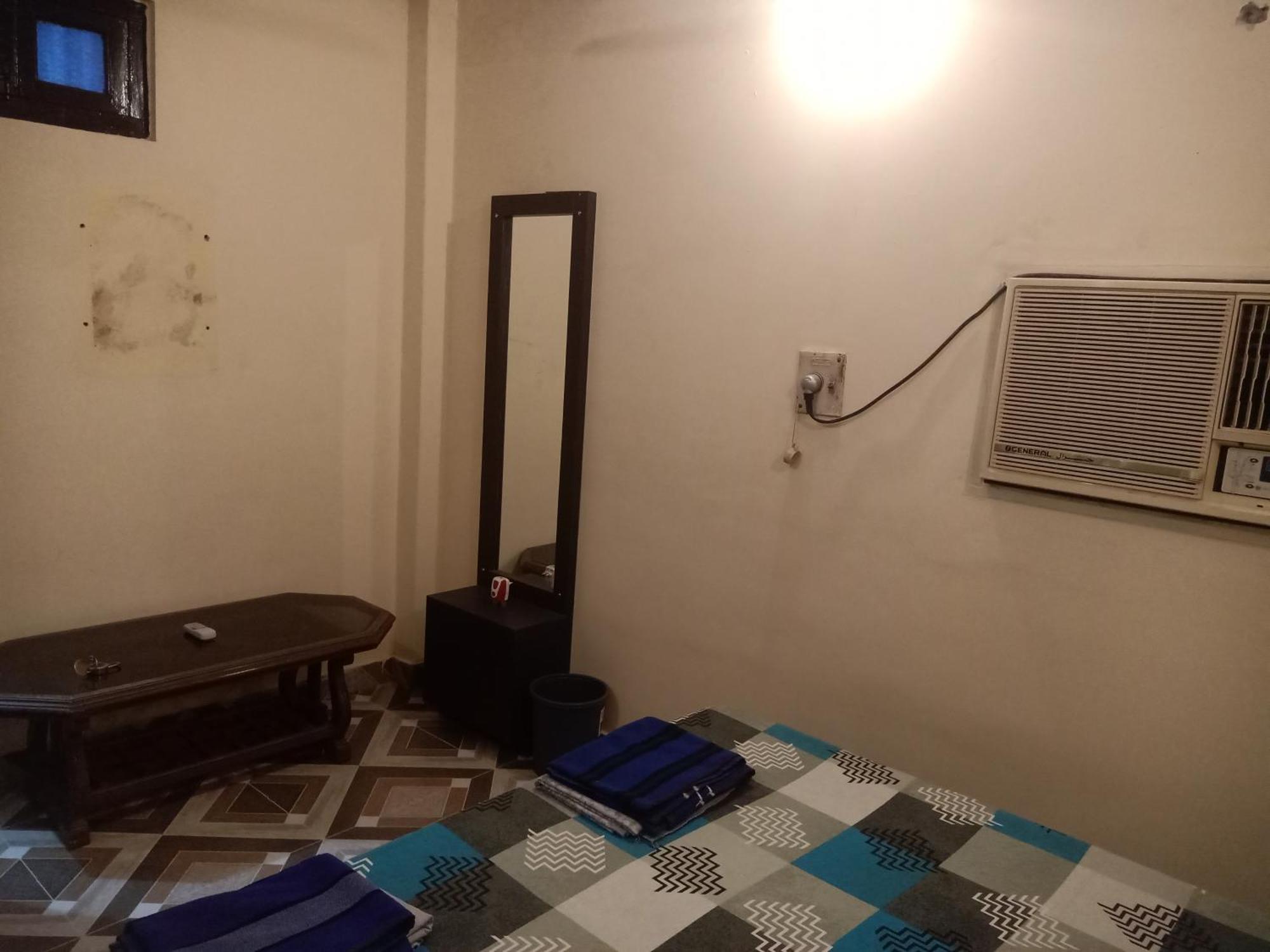 Scindhia Guest House Варанаси Екстериор снимка