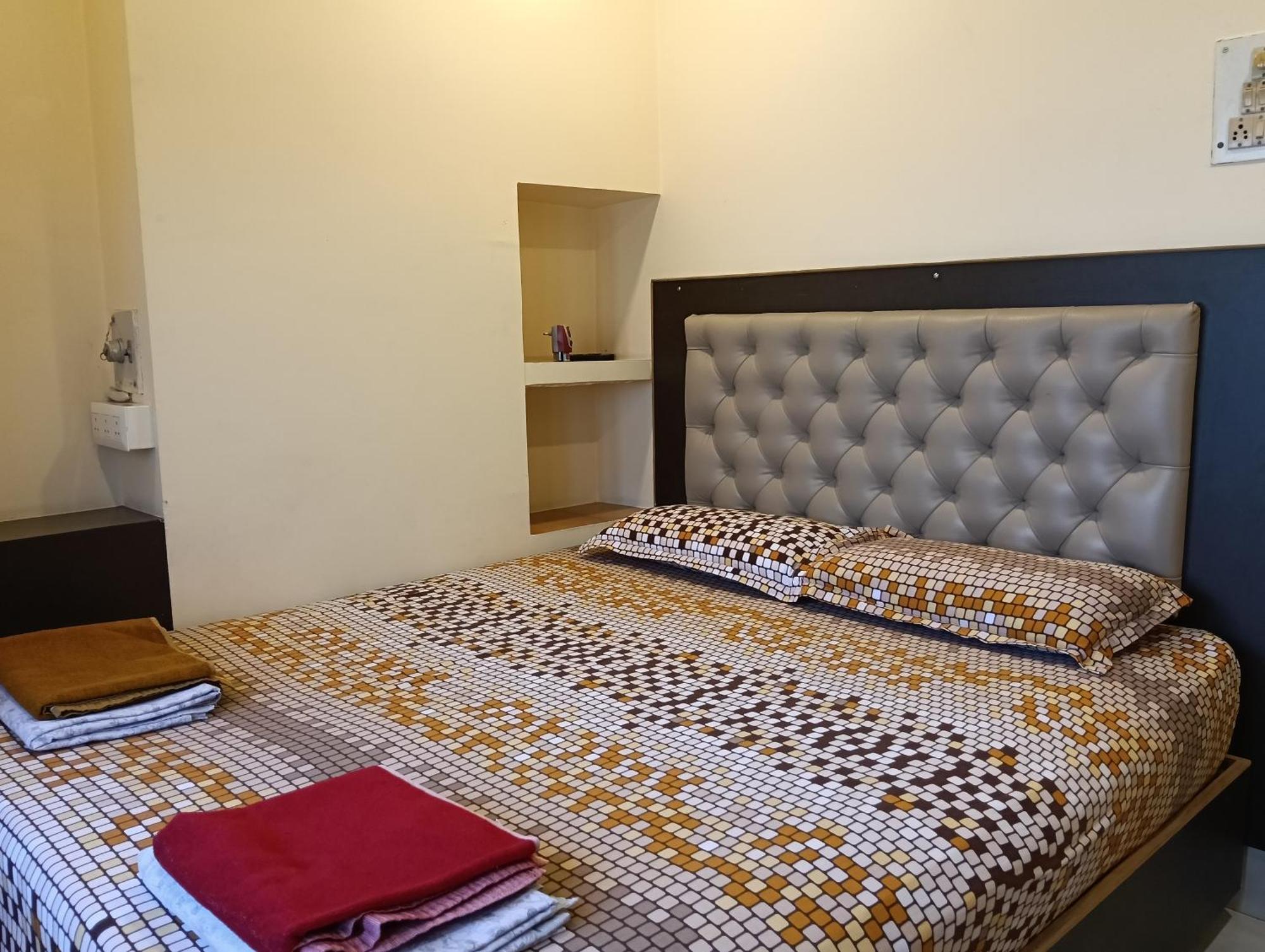 Scindhia Guest House Варанаси Екстериор снимка